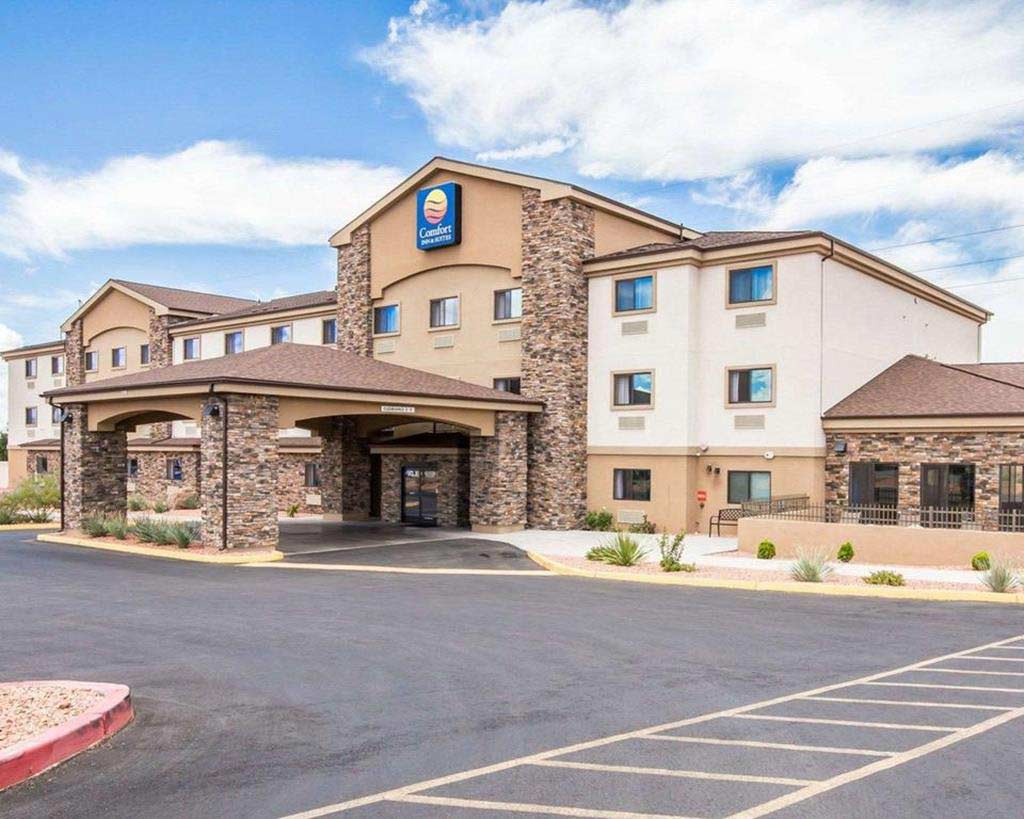 Comfort-Inn-&-Suites-Page-at-Lake-Powell