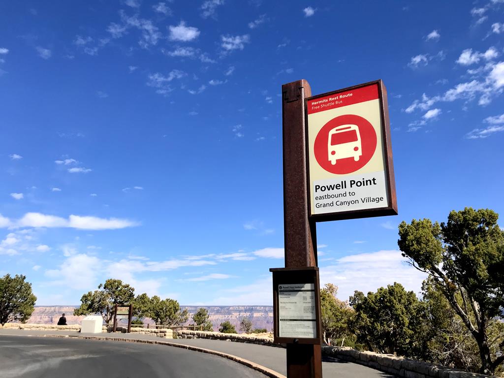 Grand canyon shuttle bus - powell point