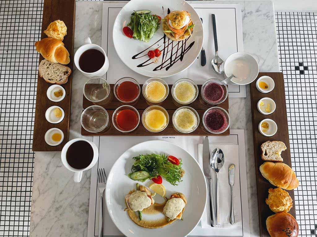 breakfast-of-Swiio-Hotel-Daan