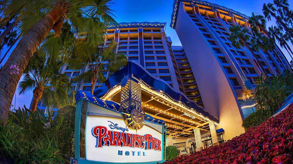 迪士尼天堂碼頭酒店(Disney’s-Paradise-Pier-Hotel)